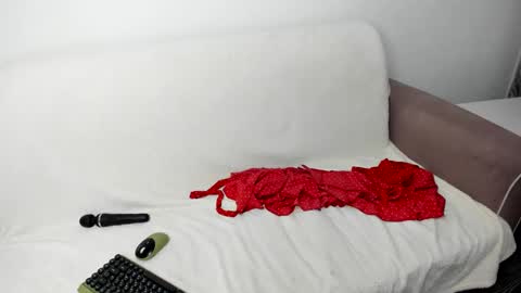 Veronika online show from February 18, 3:31 pm