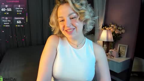 Nikki online show from October 27, 12:54 am