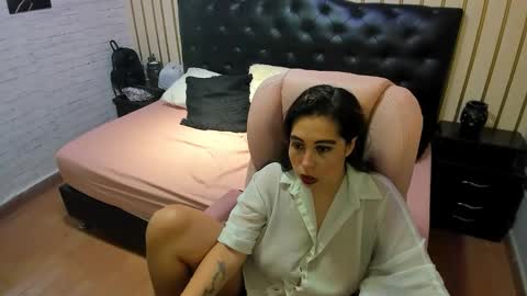 Nikki  online show from June 6, 7:03 am