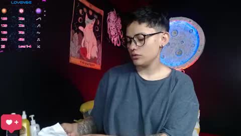 Nikky online show from June 22, 1:07 pm