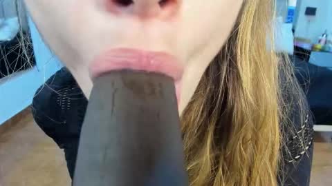     online show from December 19, 11:49 am