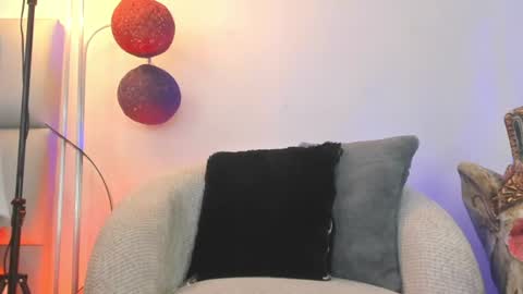    online show from June 17, 11:54 pm