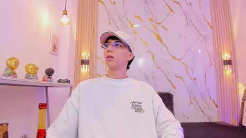    online show from March 25, 4:19 am