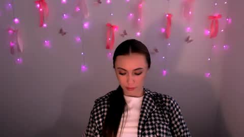 nikonara_ online show from June 12, 2:05 pm