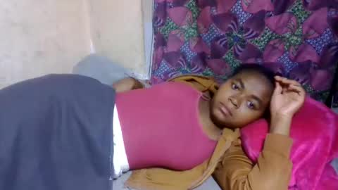 nilah online show from June 11, 4:21 am