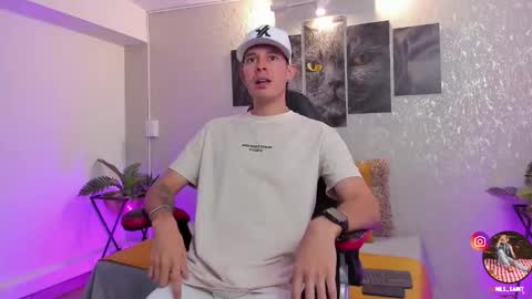 Nils online show from October 2, 4:00 am