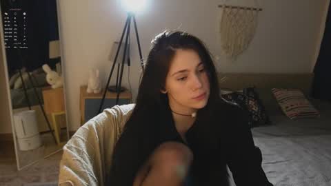 Jennet online show from November 26, 5:42 pm