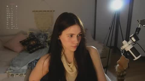 Jennet online show from April 21, 6:37 pm