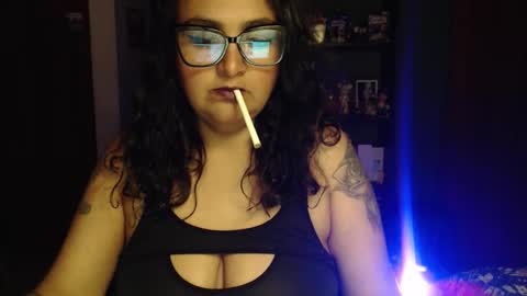 Nina Moon online show from January 7, 1:32 am