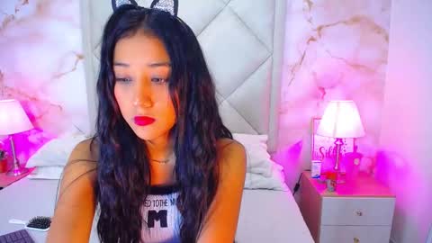 Nina Bravura online show from October 6, 1:29 pm