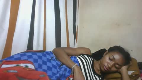 ninaeaa online show from November 25, 2:10 am