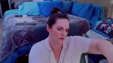 Nina Jaymes online show from June 9, 2:00 am