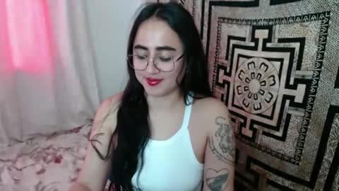 N I N A online show from September 29, 2:38 pm