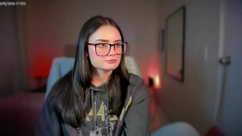 ninavolkov online show from March 9, 10:52 pm