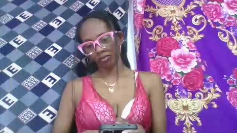 ninie246746 online show from April 11, 7:45 am