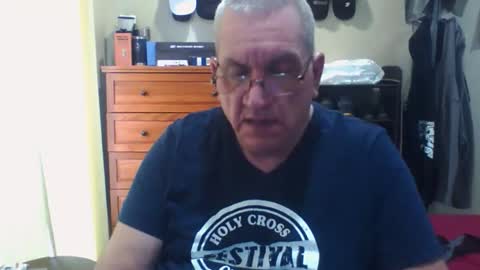 Dennis online show from November 19, 5:23 pm