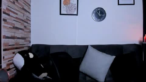 Steven online show from February 14, 4:37 am