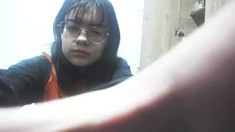 nix_vane online show from June 25, 5:23 am