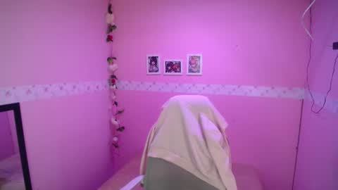 nixie_arcana online show from July 27, 6:33 am