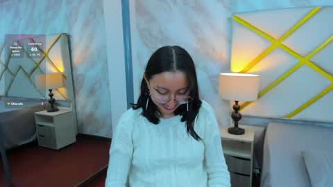Catalina online show from July 10, 11:31 pm