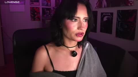 Nixxie  online show from August 10, 1:21 am
