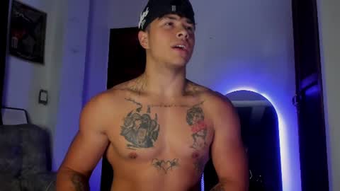noah_223 online show from July 24, 4:09 am