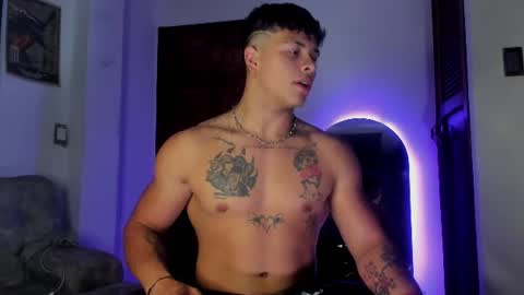 noah_223 online show from June 24, 3:24 am