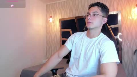 Noah online show from March 17, 5:29 pm