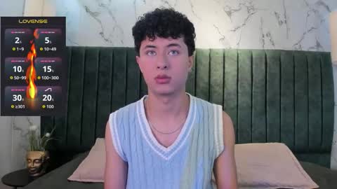 noah_dupont_ online show from February 7, 12:08 pm