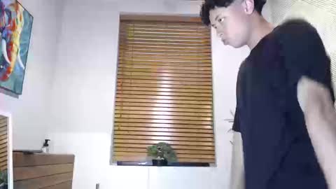 noah_dupont_ online show from September 10, 9:16 pm