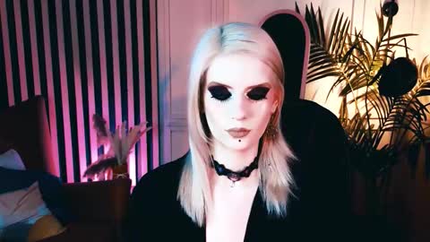 Snapshot of noah_elmer chatting on October 14, 3:59 pm REAL name LiaDM are always open online show from October 14, 3:59 pm