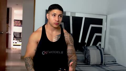 Snapshot of noah_harris01 chatting on February 17, 1:00 pm Noah Harris01 online show from February 17, 1:00 pm