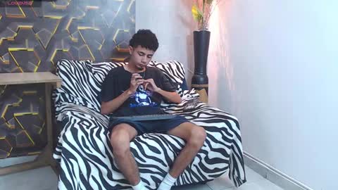 NOAH online show from October 7, 4:03 pm