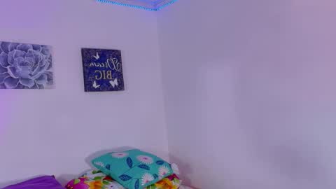 noah tyler  online show from October 6, 11:55 pm