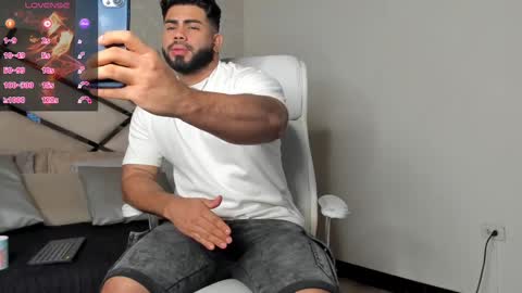 Noah online show from March 2, 2:00 pm