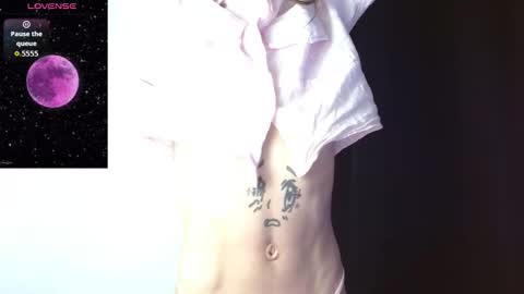 Noah fox online show from December 18, 4:57 pm