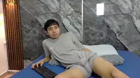   online show from July 28, 11:17 am