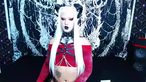 caroline online show from June 19, 12:27 am