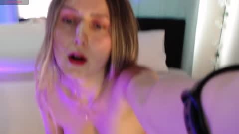Noa Sarri online show from July 3, 7:18 pm