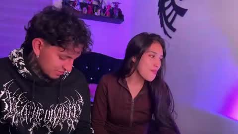 Jean Y Isa online show from June 11, 3:59 am