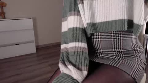 noelleneptune online show from February 18, 2:38 pm