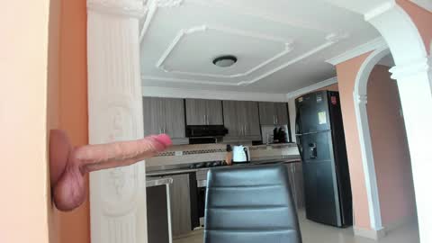  In instagram dayhannanoemi online show from November 3, 3:24 pm