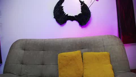noha_and_iam1 online show from June 11, 12:32 am