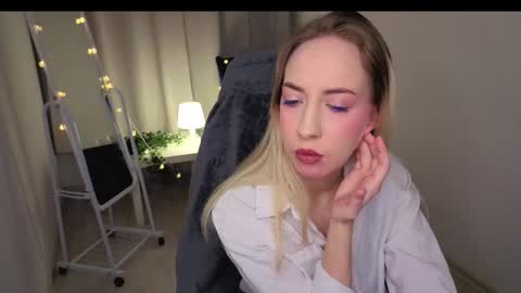 Isabelle online show from February 20, 10:34 pm