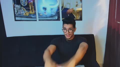 Im Nolan  online show from November 20, 1:53 pm