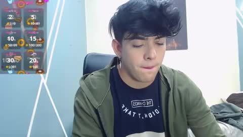 Snapshot of nolan_twink chatting on February 26, 7:10 pm Nolan online show from February 26, 7:10 pm