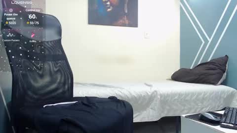 Snapshot of nolan_twink chatting on February 20, 9:09 pm Nolan online show from February 20, 9:09 pm
