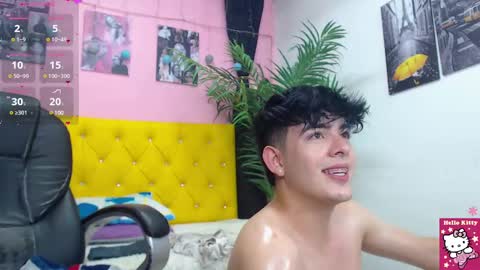 Snapshot of nolan_twink chatting on February 14, 9:32 pm Nolan online show from February 14, 9:32 pm