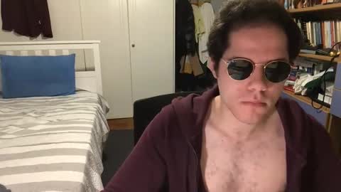 nongay379444 online show from December 19, 9:27 pm