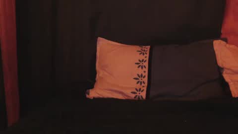 Snapshot of noon_ee chatting on October 30, 4:13 am Noon ee online show from October 30, 4:13 am